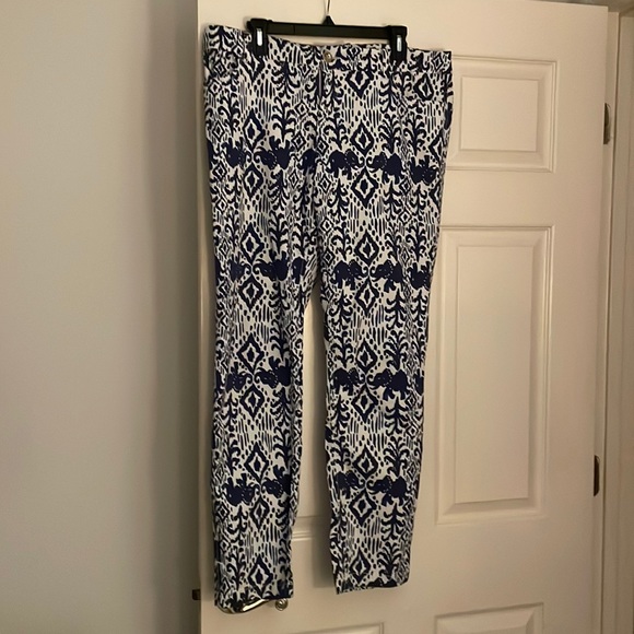 Lilly Pulitzer Blue and White Cropped Pants - Picture 1 of 3